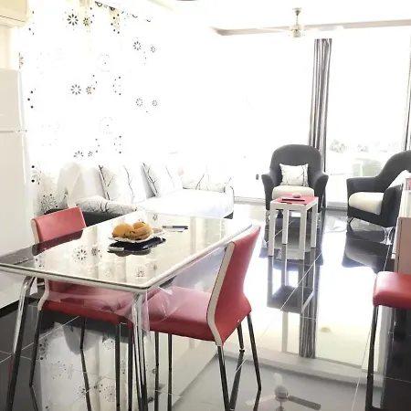 Mirabella Apartment *
